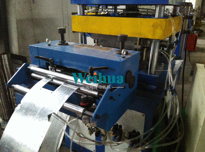 防雨箱自動生產(chǎn)設備