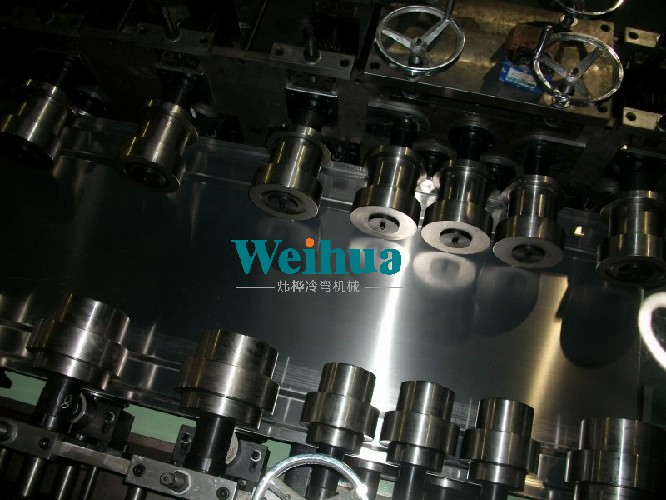 輕型貨架生產設備