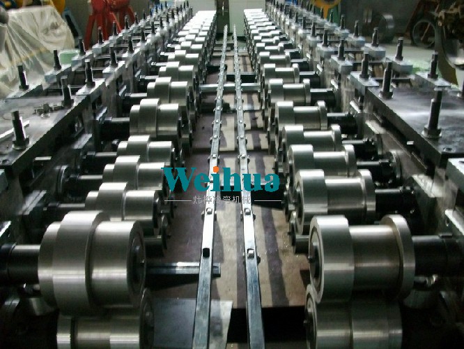 輕型貨架自動生產(chǎn)線 conew_img_6040.jpg